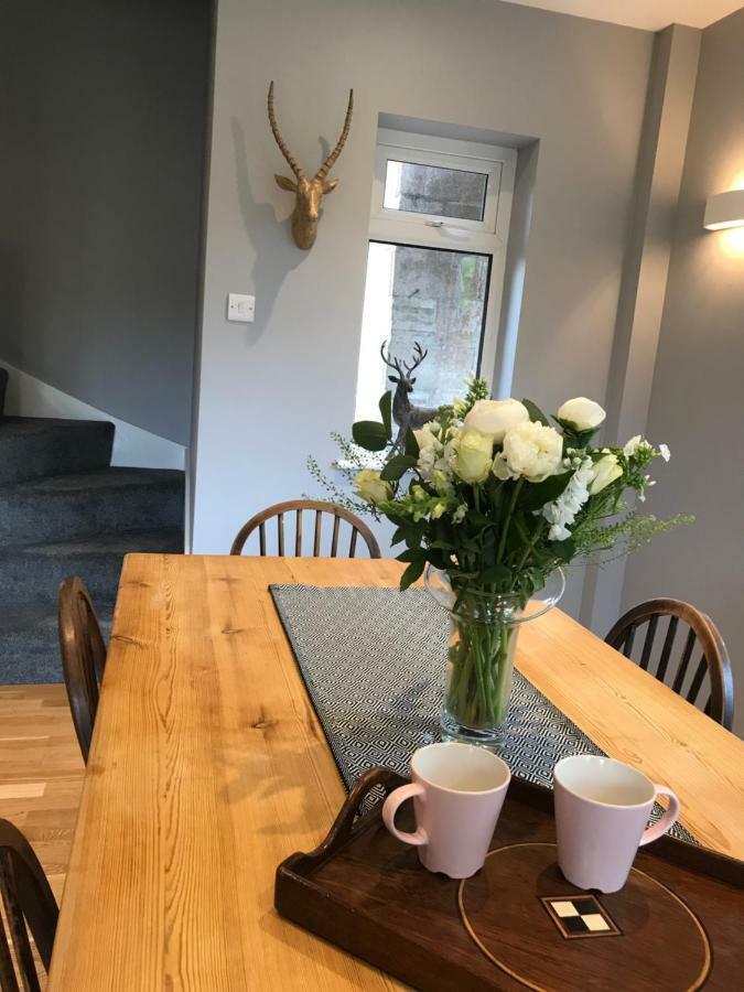 Hunters Lodge Exeter, Free Parking, Country Views, Great Wi-Fi, Large Garden Poltimore Exterior foto